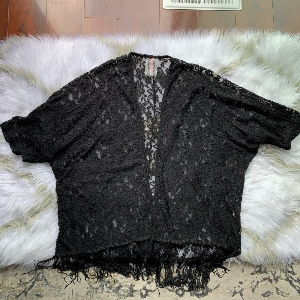 Mauve Lace Floral Kimano - Picture 5 of 7
